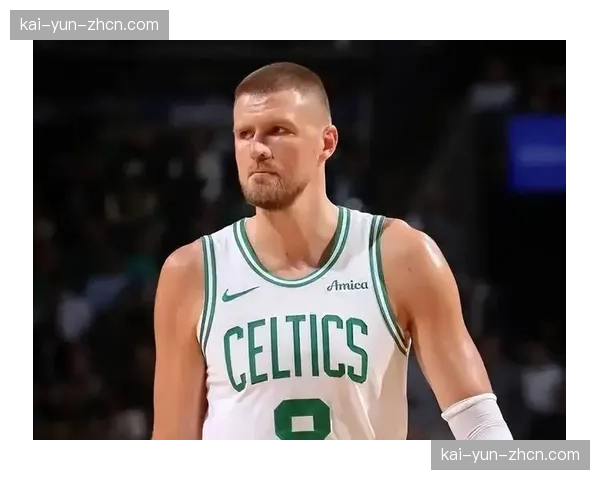 勇士交易得到波尔津吉斯到期合同，为休赛期腾出薪资空间